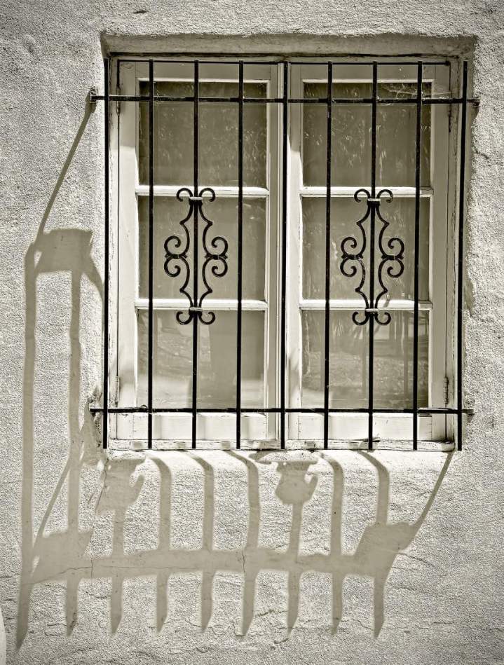 Fabrication et pose de grilles de protection Bordeaux
